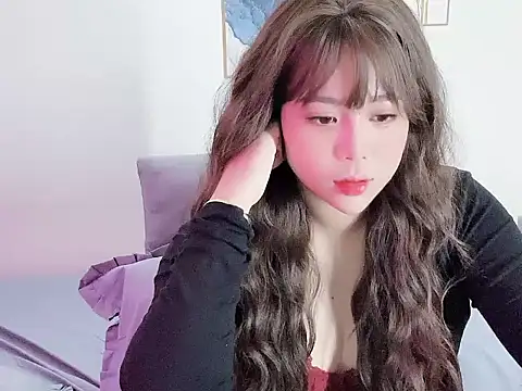   Lyly   online show from March 5, 2:30 am