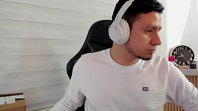 Rick Diesel  online show from November 4, 3:43 am