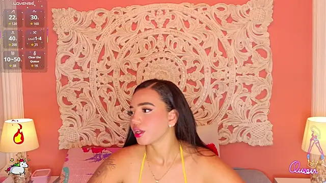 Snapshot of MalaikaBrown chatting on July 19, 4:32 am MalaikaBrown online show from July 19, 4:32 am