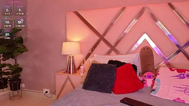 MalaikaBrown online show from March 11, 4:17 am