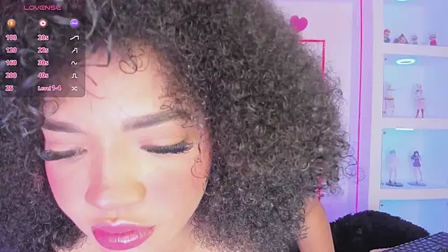 Snapshot of MalaikaBrown chatting on March 15, 12:13 pm MalaikaBrown online show from March 15, 12:13 pm