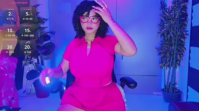 MalaikaBrown online show from October 22, 12:04 pm