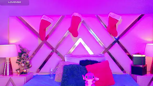 MalaikaBrown online show from December 17, 12:21 pm