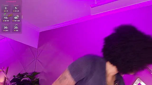 MalaikaBrown online show from March 17, 4:48 am