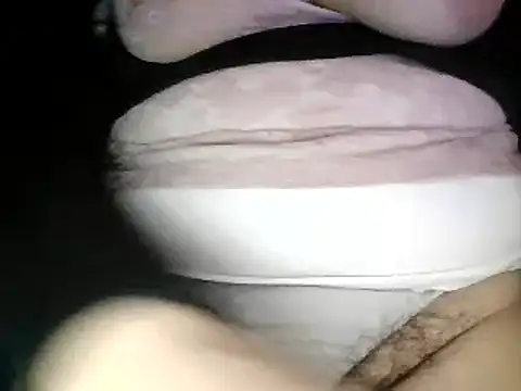 Snapshot of sexmilf- chatting on March 18, 11:20 pm sexmilf- online show from March 18, 11:20 pm