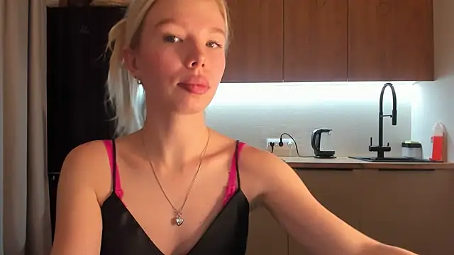Olivia Bells online show from January 10, 8:37 pm