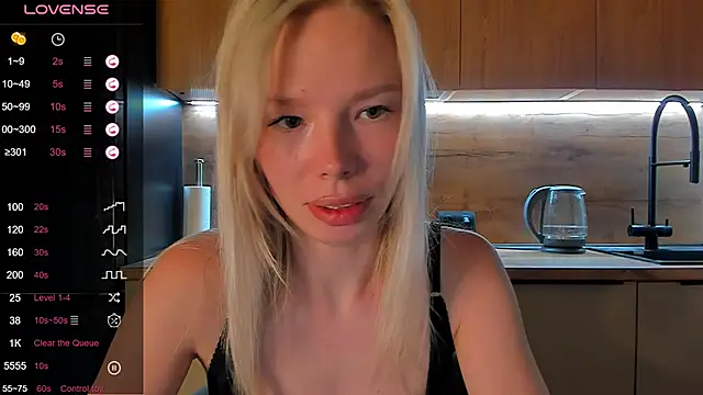 Olivia Bells online show from June 18, 9:20 pm