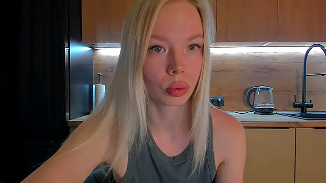 Olivia Bells online show from May 7, 9:18 pm