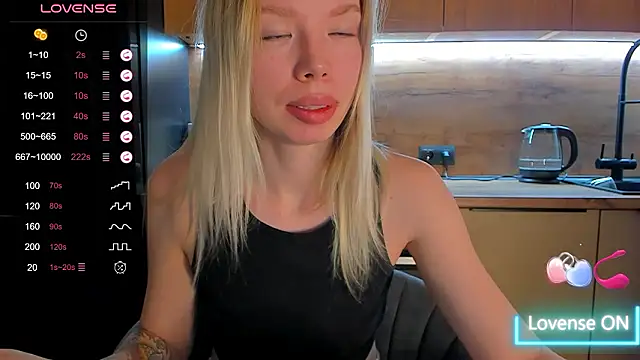 Olivia Bells online show from February 21, 9:39 pm