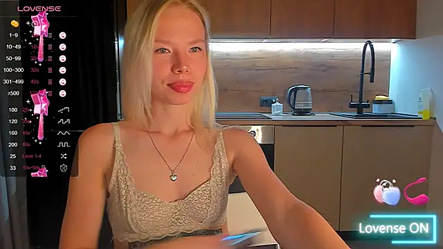 Olivia Bells online show from September 11, 9:15 pm