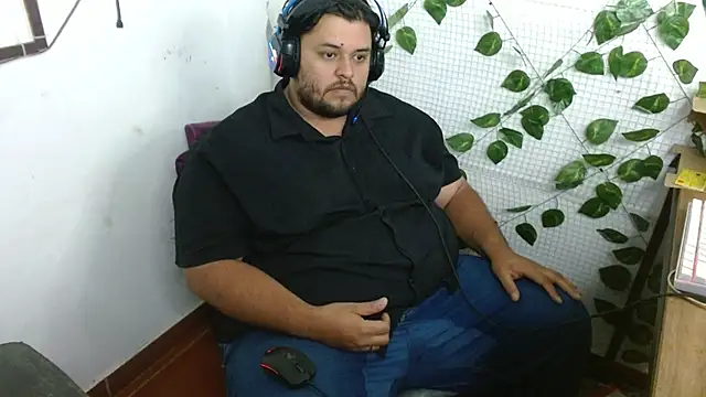 Snapshot of altairstudiosvip_ chatting on October 11, 1:23 pm altairstudiosvip online show from October 11, 1:23 pm
