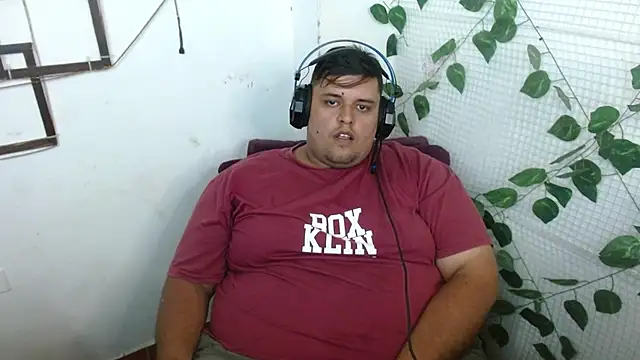 Snapshot of altairstudiosvip_ chatting on November 4, 3:38 pm altairstudiosvip online show from November 4, 3:38 pm