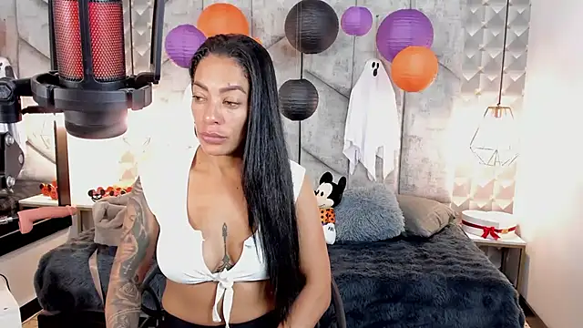 Snapshot of NiicolleMiller chatting on October 24, 3:00 pm NiicolleMiller online show from October 24, 3:00 pm