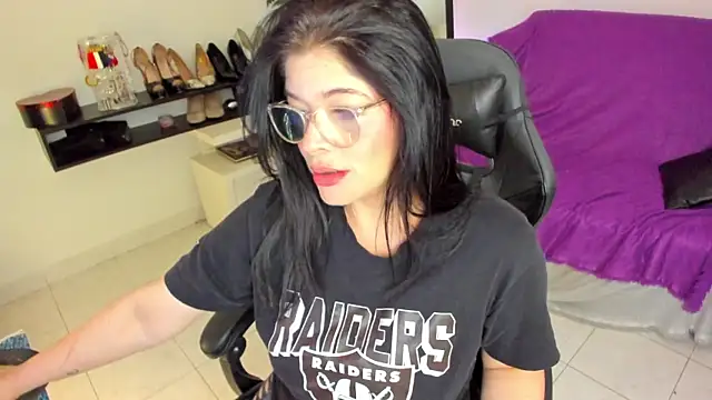 BellaFlaming online show from February 21, 12:18 pm