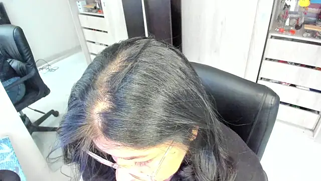 Snapshot of BellaFlaming chatting on June 27, 12:22 pm BellaFlaming online show from June 27, 12:22 pm