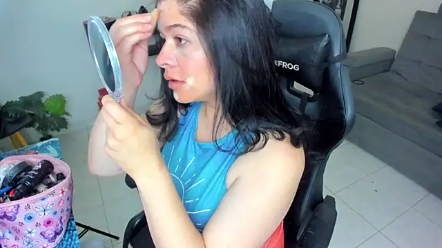 BellaFlaming online show from November 22, 11:31 am