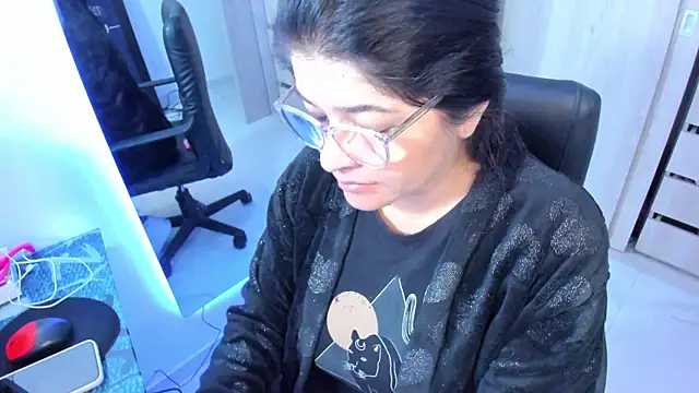 Snapshot of BellaFlaming chatting on June 30, 10:59 am BellaFlaming online show from June 30, 10:59 am