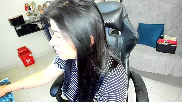 BellaFlaming online show from March 23, 10:59 am