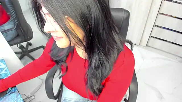Snapshot of BellaFlaming chatting on June 18, 12:54 pm BellaFlaming online show from June 18, 12:54 pm