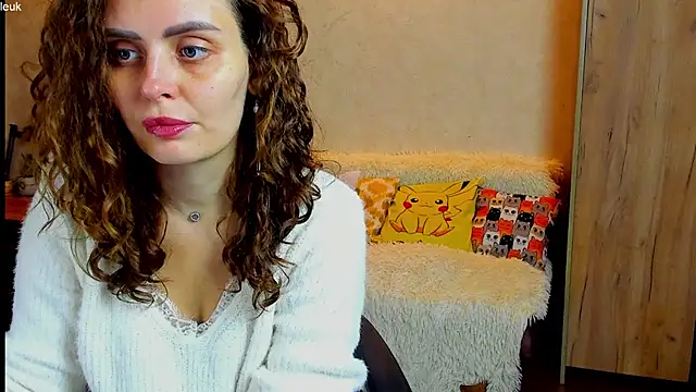 mia grantes online show from October 17, 6:10 pm