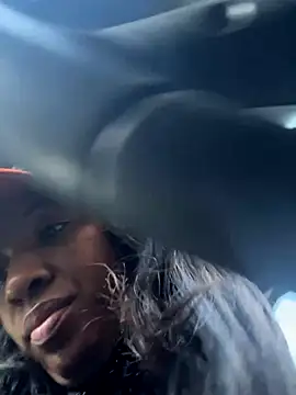 Snapshot of Iceblanca chatting on December 1, 8:53 pm Iceblanca online show from December 1, 8:53 pm