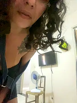 -Marivalda- online show from November 5, 5:05 pm