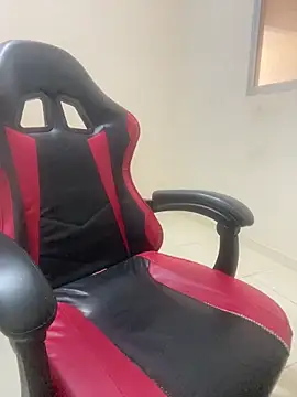 -Marivalda- online show from April 3, 10:00 am