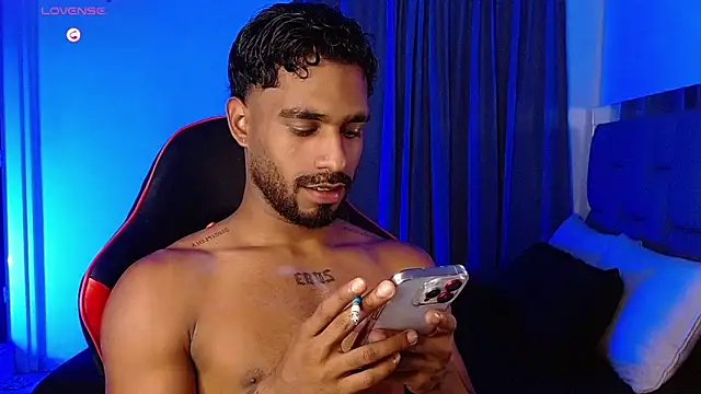 Snapshot of Christian_thor chatting on November 28, 3:28 am Christian thor online show from November 28, 3:28 am