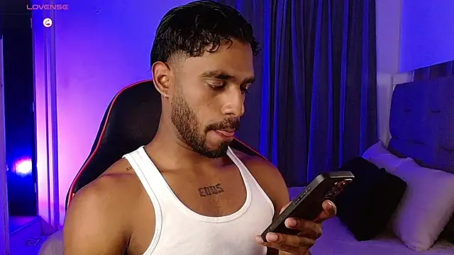 Snapshot of Christian_thor chatting on November 8, 3:43 am Christian thor online show from November 8, 3:43 am