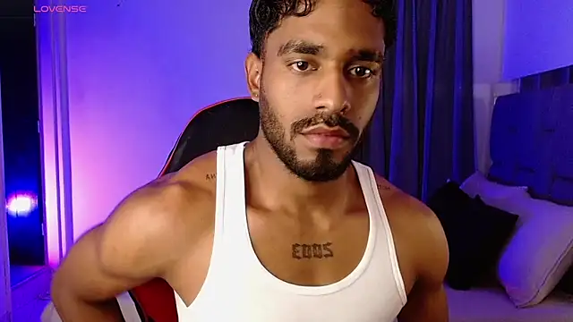 Snapshot of Christian_thor chatting on November 12, 3:32 am Christian thor online show from November 12, 3:32 am