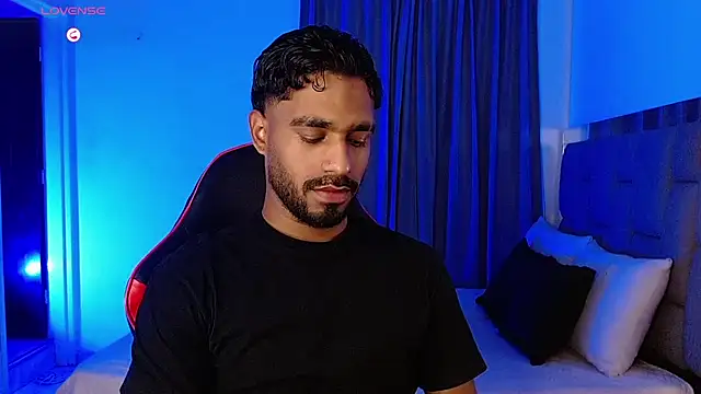 Snapshot of Christian_thor chatting on November 14, 3:32 am Christian thor online show from November 14, 3:32 am