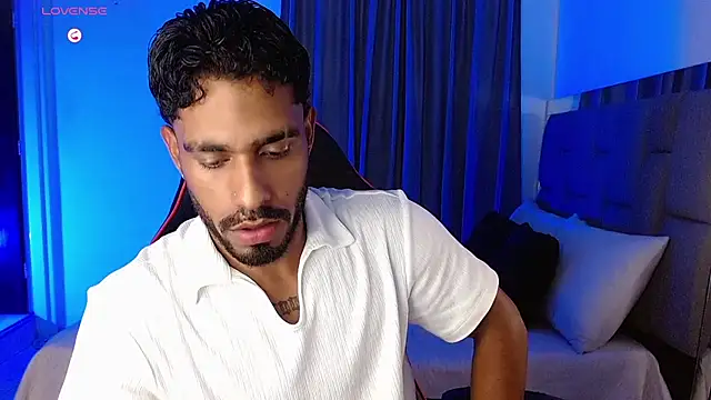 Snapshot of Christian_thor chatting on October 1, 5:34 am Christian thor online show from October 1, 5:34 am