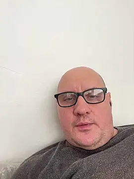 Snapshot of vanjbi45 chatting on February 18, 1:22 pm vanjbi45 online show from February 18, 1:22 pm