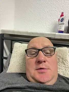 Snapshot of vanjbi45 chatting on March 11, 5:13 am vanjbi45 online show from March 11, 5:13 am