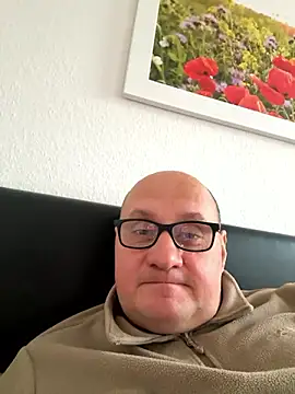 vanjbi45 online show from November 2, 9:03 am