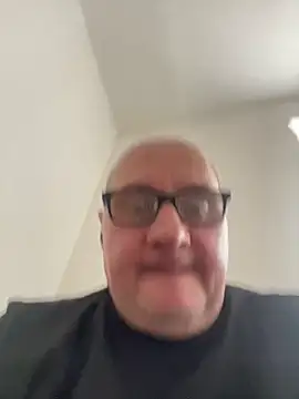 Snapshot of vanjbi45 chatting on February 8, 11:55 am vanjbi45 online show from February 8, 11:55 am