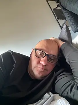 vanjbi45 online show from October 27, 11:44 am