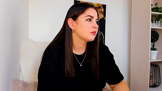 Snapshot of Talla_a chatting on March 11, 7:03 am Talla a online show from March 11, 7:03 am