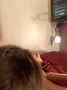 Snapshot of AmazingFuckCam chatting on March 12, 5:35 am AmazingFuckCam online show from March 12, 5:35 am