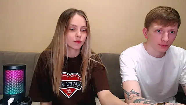 juliaanddima online show from February 27, 9:47 pm