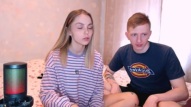 juliaanddima online show from June 16, 8:14 am