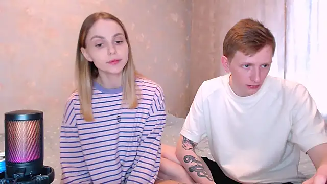 juliaanddima online show from June 2, 8:25 am