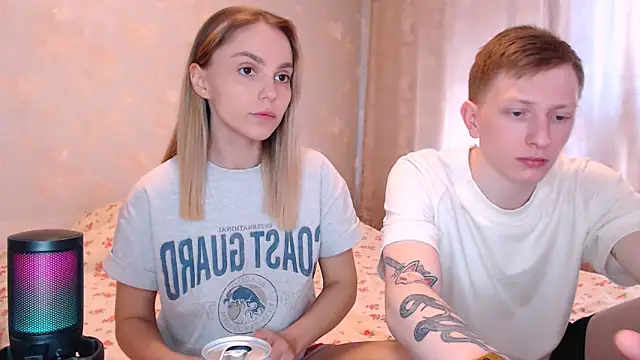 juliaanddima online show from May 6, 7:56 am