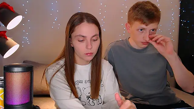 juliaanddima online show from February 25, 9:26 pm