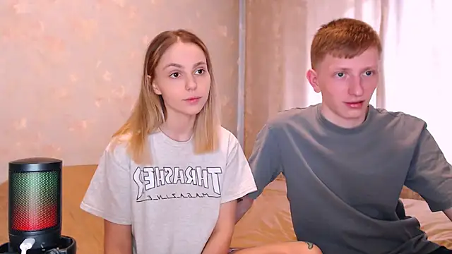 juliaanddima online show from March 17, 7:22 am