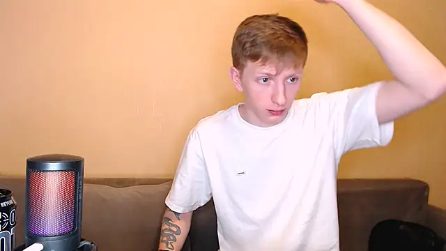 juliaanddima online show from February 9, 11:03 pm