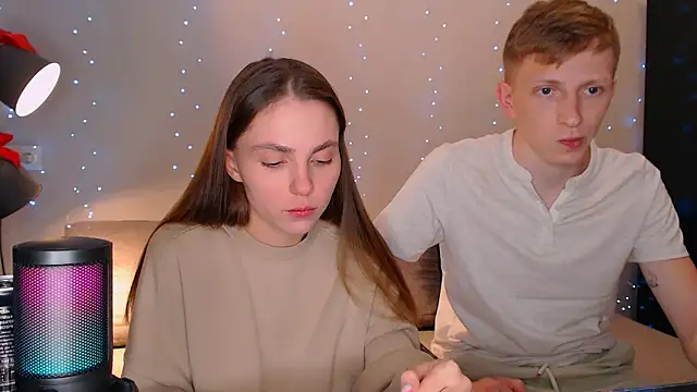 juliaanddima online show from February 14, 9:10 pm