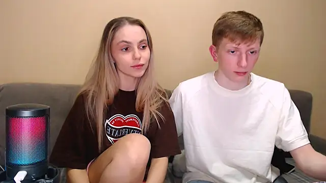 juliaanddima online show from February 13, 11:16 pm