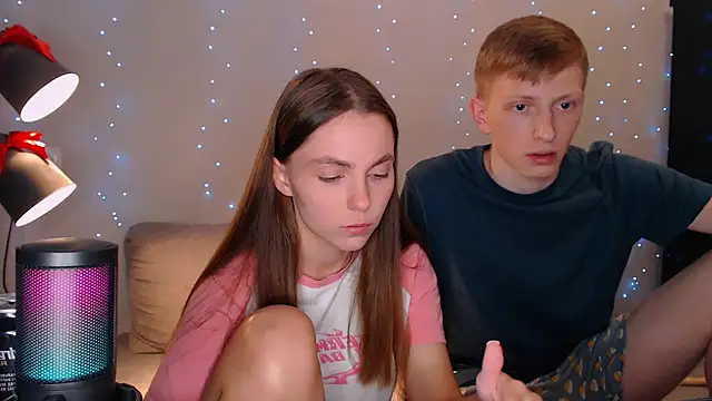 juliaanddima online show from February 16, 9:27 pm