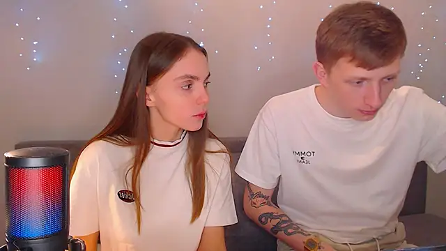 juliaanddima online show from March 16, 11:26 pm